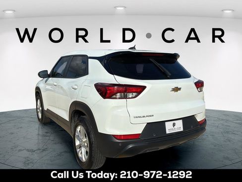 Used 2022 Chevrolet TrailBlazer LS FWD image 13