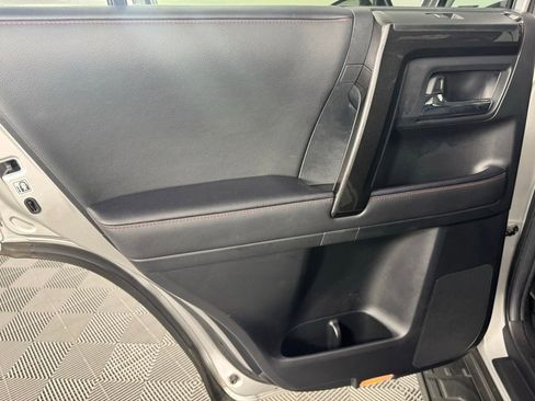 Used 2024 Toyota 4Runner TRD Off-Road Premium image 19