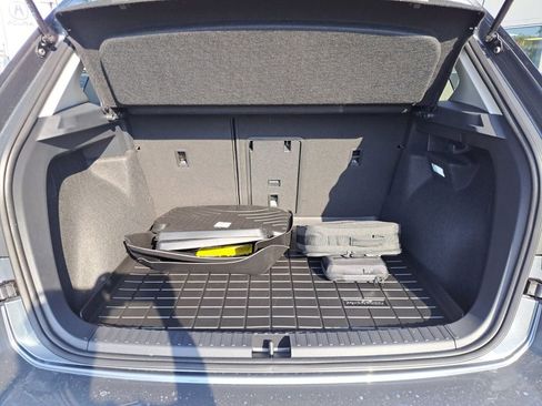 New 2025 Volkswagen Taos SEL image 28