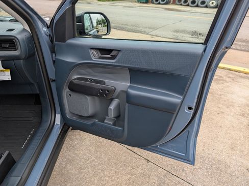 Used 2026 Ford Maverick Lariat w/ Black Appearance Package AWD/4WD image 23