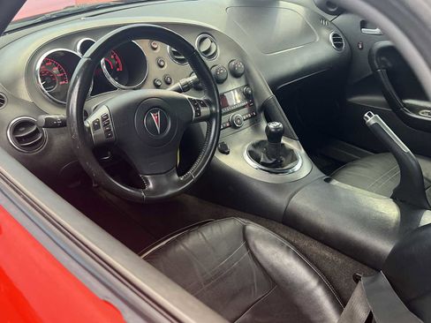 Used 2008 Pontiac Solstice GXP w/ Premium Package image 2