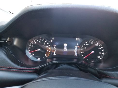 Certified 2024 Jeep Compass Trailhawk w/ Sun and Sound Group AWD/4WD image 27