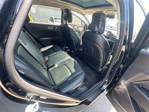 Used 2025 Kia Sportage EX w/ Premium Package AWD/4WD image 33