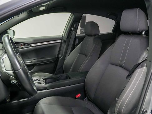 Used 2018 Honda Civic Sport image 12