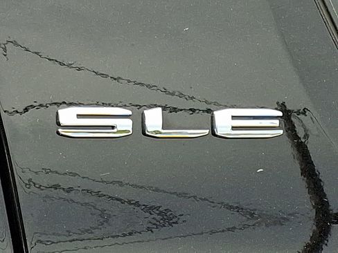 Used 2023 GMC Acadia SLE w/ Driver Convenience Package image 29