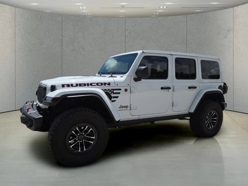 Used 2025 Jeep Wrangler Unlimited Rubicon AWD/4WD image 10