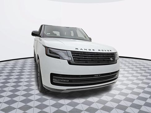 Used 2025 Land Rover Range Rover SE AWD/4WD image 20