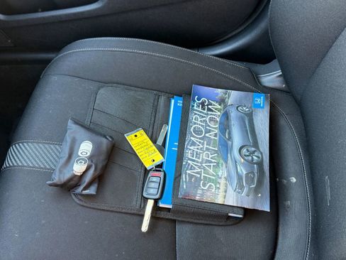 Used 2019 Honda Civic Sport image 14