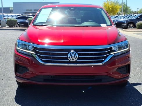 Certified 2022 Volkswagen Passat 2.0T image 2