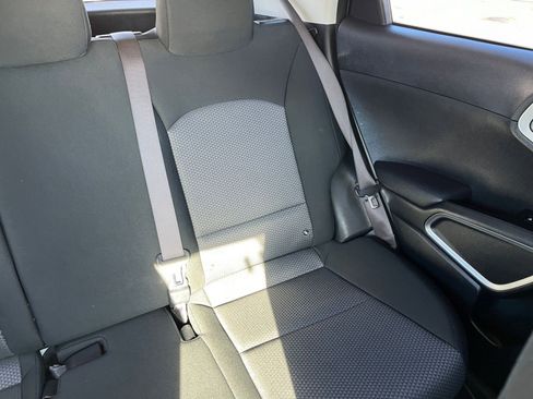 Used 2025 Kia Soul LX w/ LX Technology Package image 33