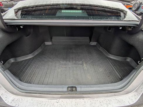 Used 2022 Toyota Camry SE image 28