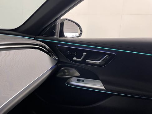 Certified 2025 Mercedes-Benz E 53 AMG e 4MATIC Sedan image 12