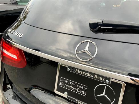Used 2019 Mercedes-Benz GLC 300 4MATIC image 9