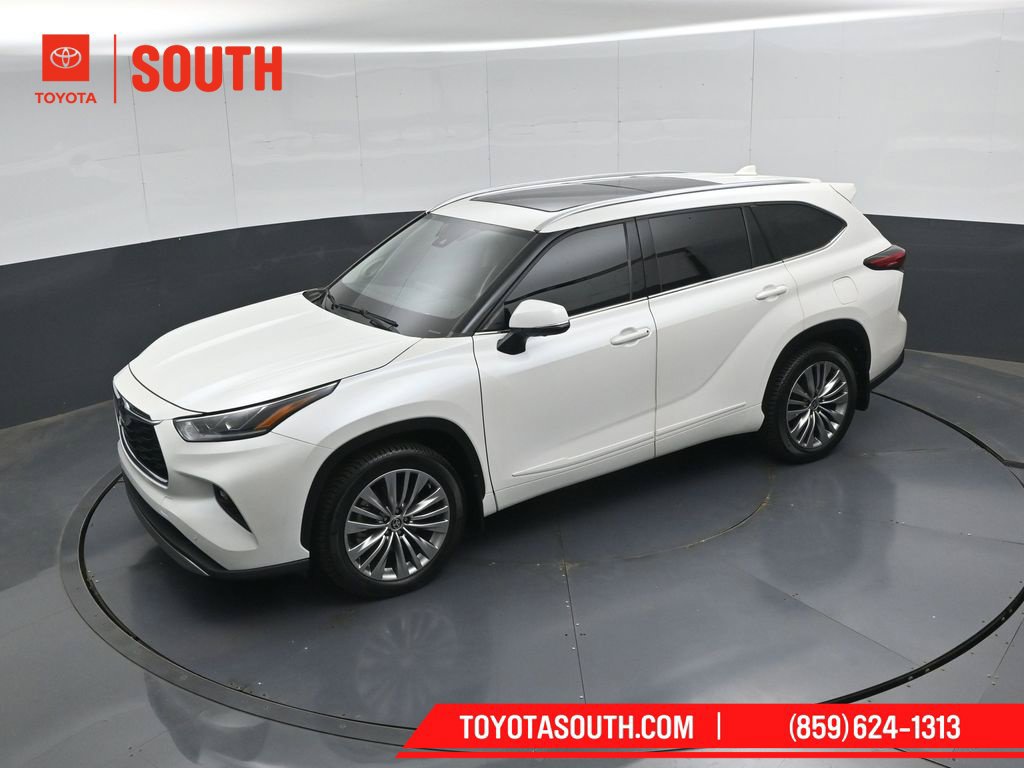 Used 2021 Toyota Highlander Platinum AWD/4WD image 53