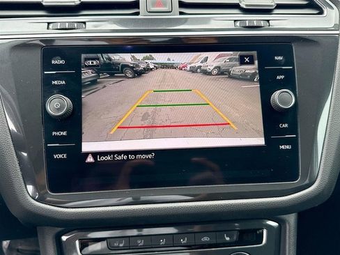 Used 2021 Volkswagen Tiguan SEL image 12