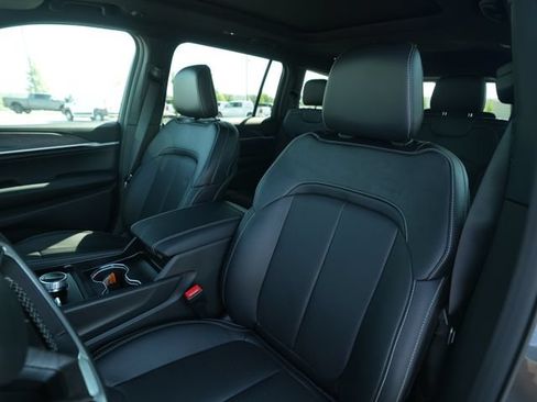 New 2026 Jeep Grand Cherokee L Limited AWD/4WD image 39