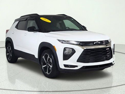 Used 2023 Chevrolet TrailBlazer RS w/ Sun and Liftgate Package FWD image 1