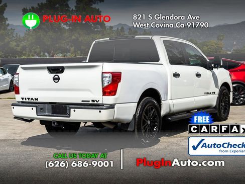 Used 2019 Nissan Titan SV w/ SV Convenience Package image 6