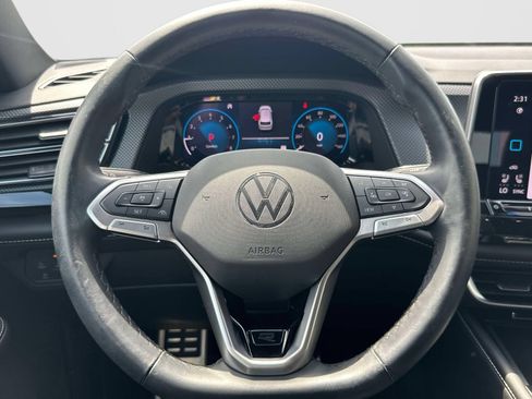 Certified 2024 Volkswagen Atlas Cross Sport SEL Premium R-Line AWD/4WD image 21
