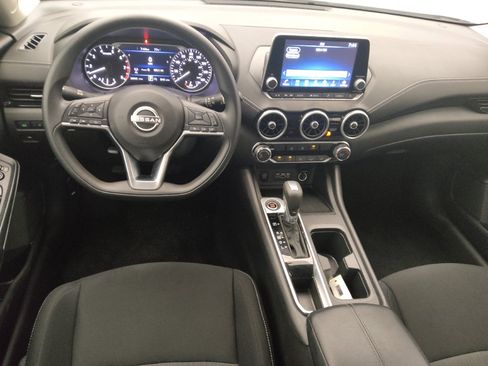 Used 2025 Nissan Sentra SV FWD image 22