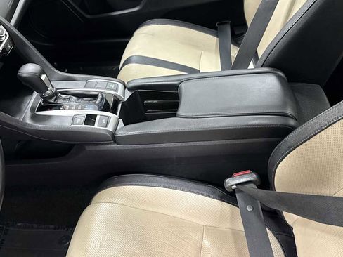 Used 2017 Honda Civic EX-L image 22