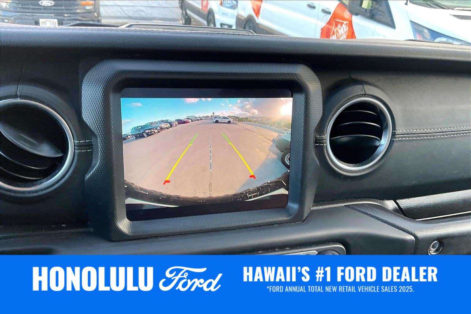 Used 2023 Jeep Wrangler Unlimited Rubicon 4xe AWD/4WD image 26