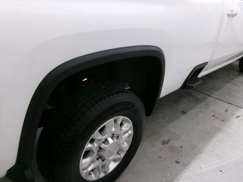 Used 2020 Chevrolet Silverado 2500 LTZ w/ LTZ Plus Package image 10