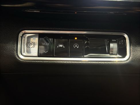 Used 2024 Buick Envision Preferred AWD/4WD image 30