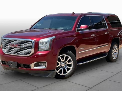 Used 2020 GMC Yukon XL Denali RWD image 3
