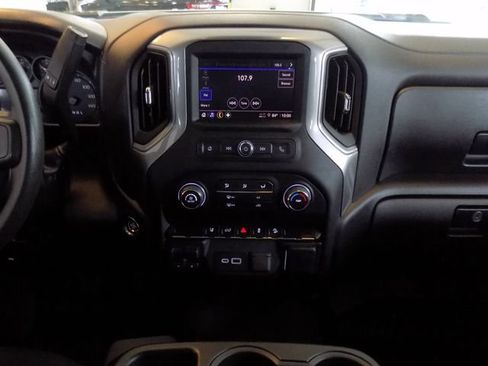 Used 2024 Chevrolet Silverado 2500 Custom w/ Custom Convenience Package AWD/4WD image 16