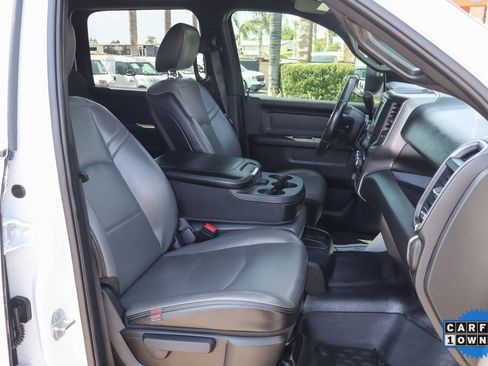 Used 2022 RAM 5500 Tradesman w/ Chrome Appearance Group image 36