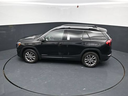 Used 2024 GMC Terrain SLT AWD/4WD image 32