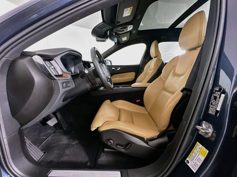Used 2021 Volvo XC60 T5 Inscription w/ Protection Package Premier FWD image 13