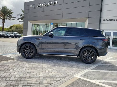 New 2026 Land Rover Range Rover Sport SE image 2