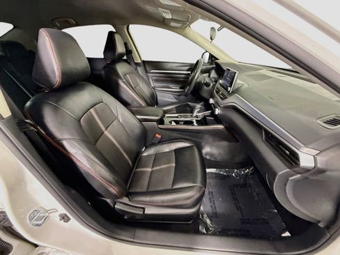 Used 2023 Nissan Altima 2.5 SR FWD image 29