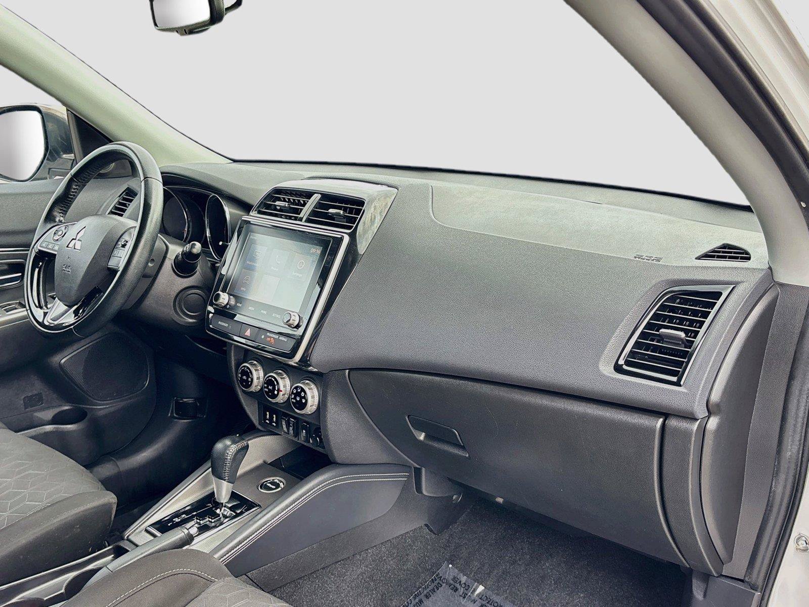 Used 2021 Mitsubishi Outlander Sport SE AWD/4WD image 27