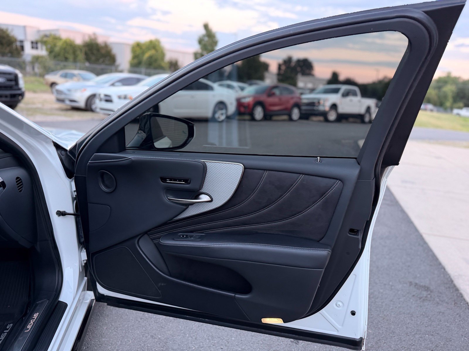 Used 2020 Lexus LS 500 F Sport AWD/4WD image 44