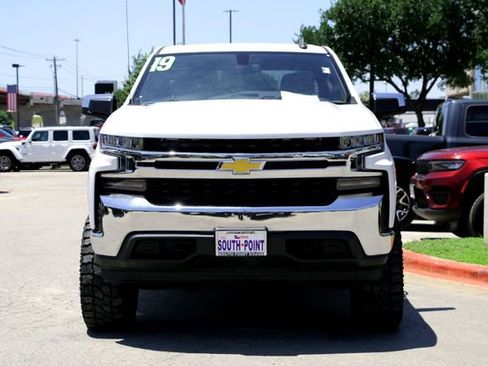 Used 2019 Chevrolet Silverado 1500 LT w/ Convenience Package AWD/4WD image 7