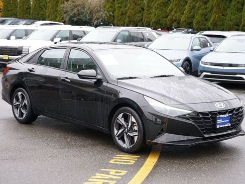 Certified 2023 Hyundai Elantra SEL w/ Convenience Package image 4