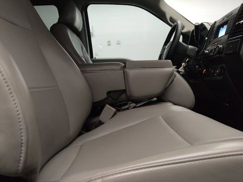 Used 2018 Ford F150 XL w/ Equipment Group 101A Mid RWD image 21