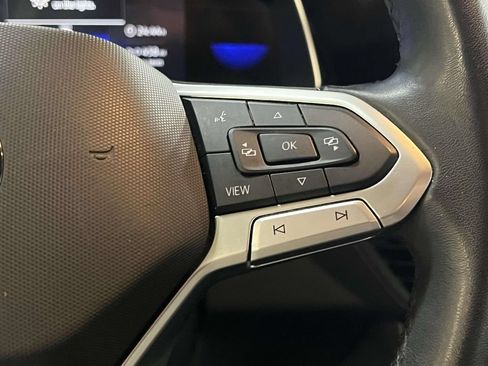 Used 2024 Volkswagen Jetta SE FWD image 24