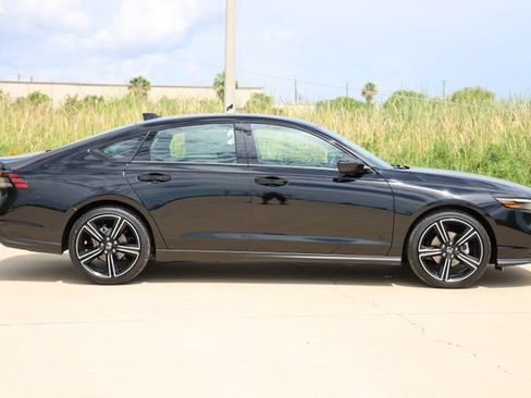 New 2026 Honda Accord SE image 4
