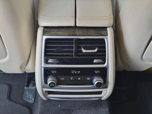 Used 2022 BMW 740i RWD image 17