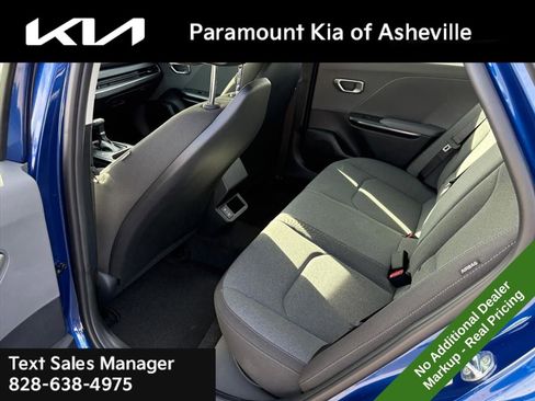 New 2025 Kia K4 LXS image 19