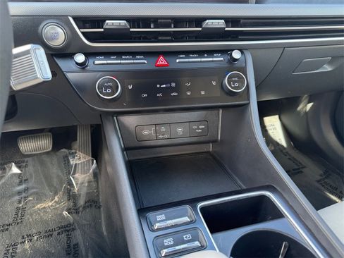 Used 2025 Hyundai Sonata SEL image 13