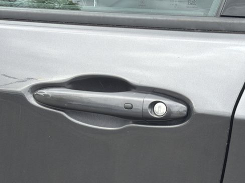 Used 2019 Jeep Compass Limited image 15