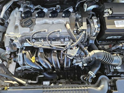 Used 2021 Toyota Corolla LE image 28