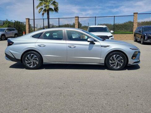 New 2026 Hyundai Sonata Blue FWD image 28