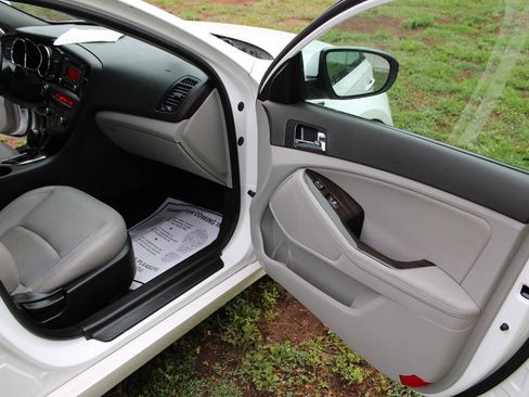 Used 2013 Kia Optima EX FWD image 39