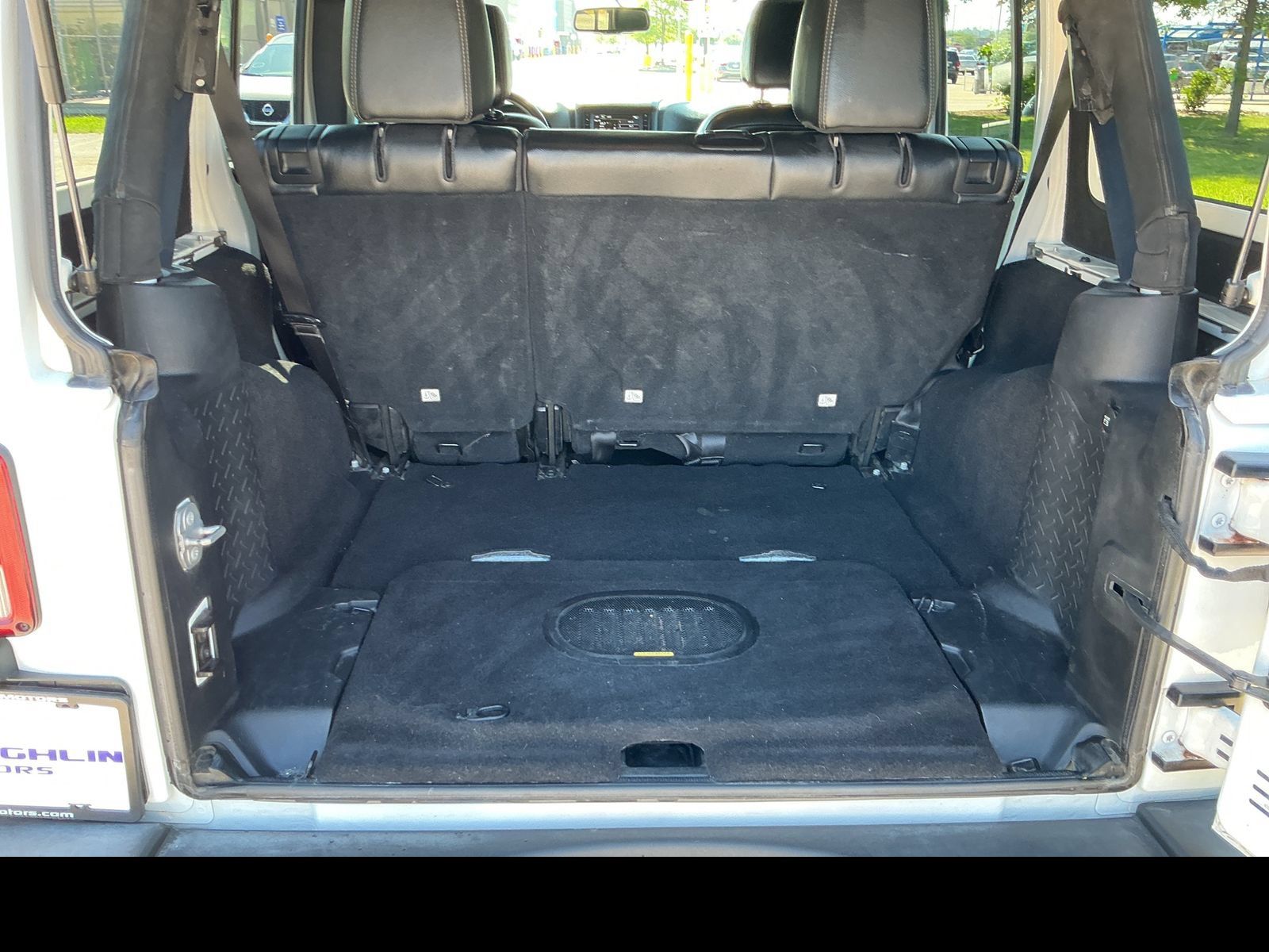 Used 2016 Jeep Wrangler Unlimited Rubicon w/ Dual Top Group AWD/4WD image 19